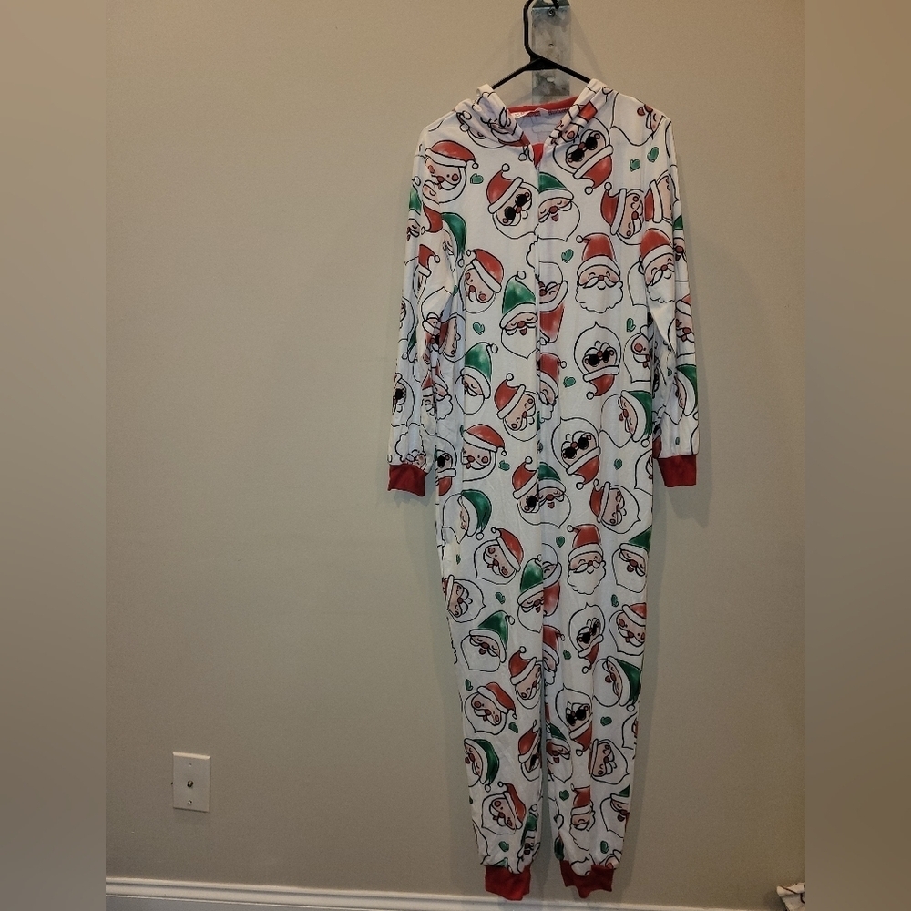 PatPat White Santa Print Hooded Onesie Pajamas with Red & Green Accents